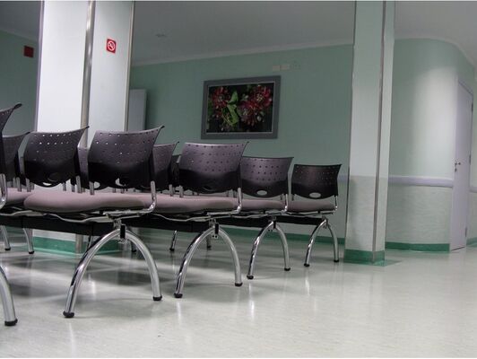 Anti - Skid 2mm Hospital PVC Flooring Commercial Grade Homogeneous Vinyl Roll