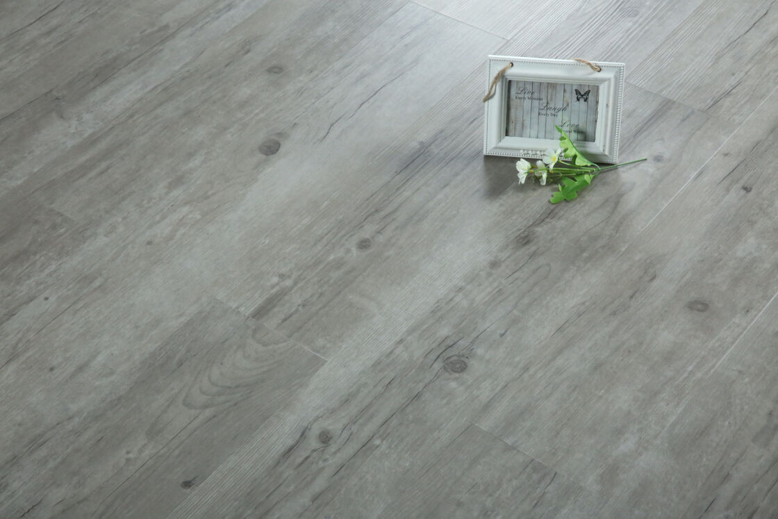 Wear Layer Vinyl Click System Flooring With Anti - Slippery / Anti - Scratch Features