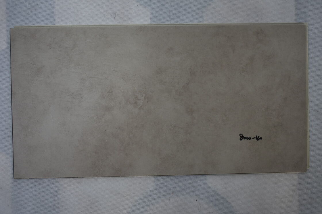 Durable Interlock Click Vinyl WPC Flooring Embossed Surface Available