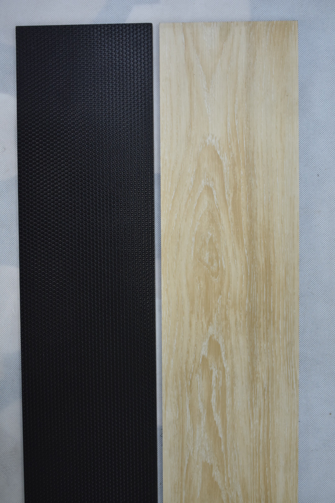 Anti - Scratch Anti Slip Flooring Used For Bathrooms And Kitchens